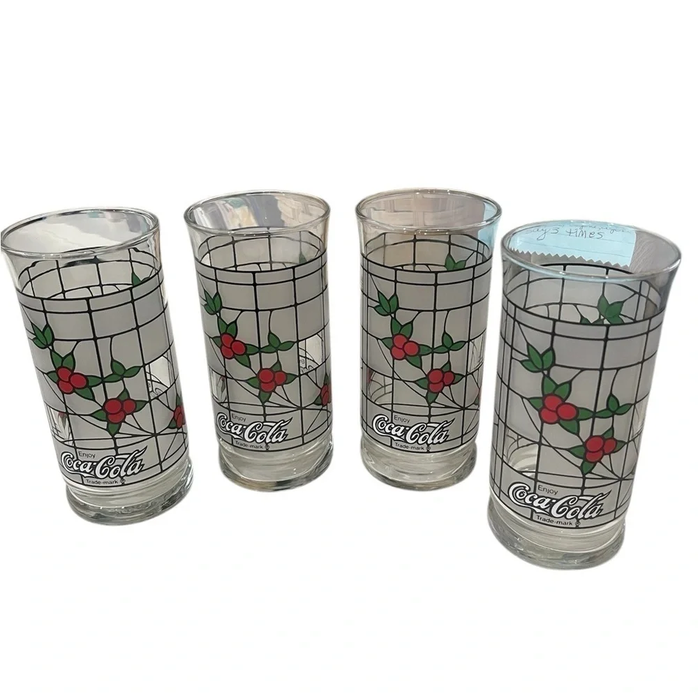 Coca Cola Frosted 6”X 2 3/4”Tumblers set of 4 Libbey Christmas Holly Berry 16 oz